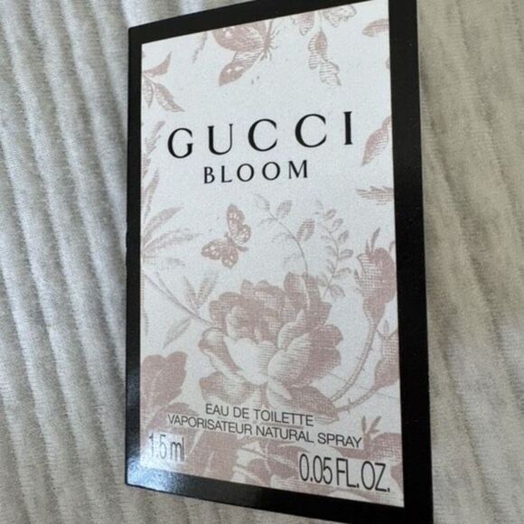 Perfume sample bundle - Chanel Bleu x2, nest x2, CAROLINA HERRERA, Maison Margie - Picture 4 of 7